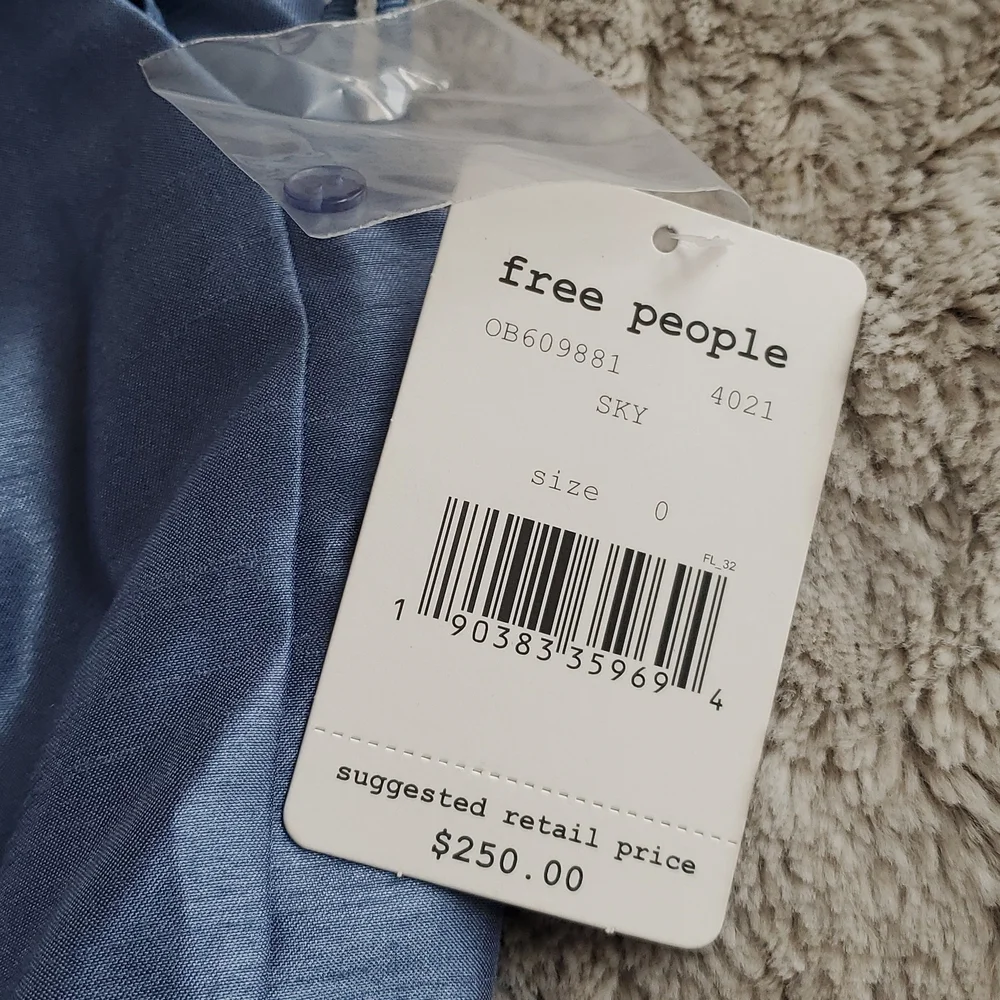 Free People Sky Blue Heart to Heart Lace Halter Neck Flare Romper NWT Size 0 - Picture 3 of 8
